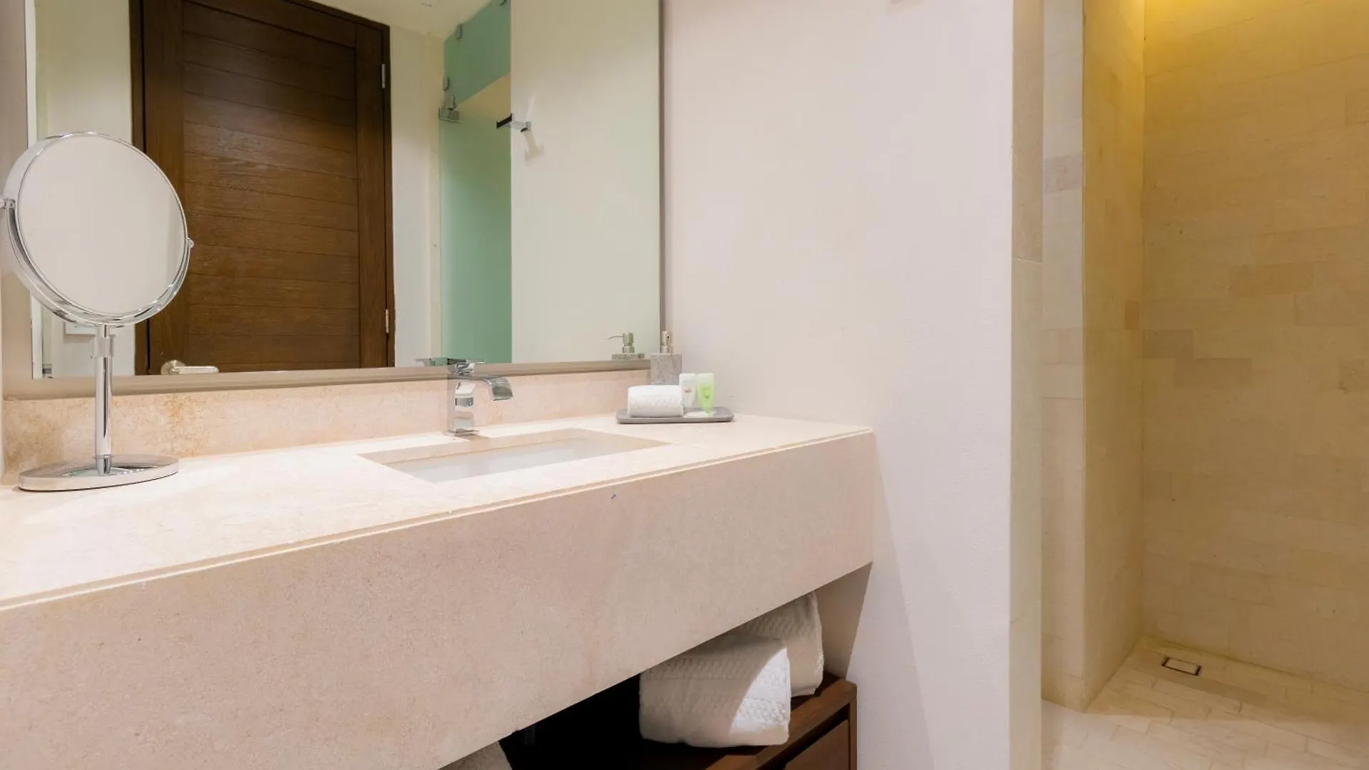 Paraiso Residences Marina Cabo By Capitalia Cabo San Lucas Apartment